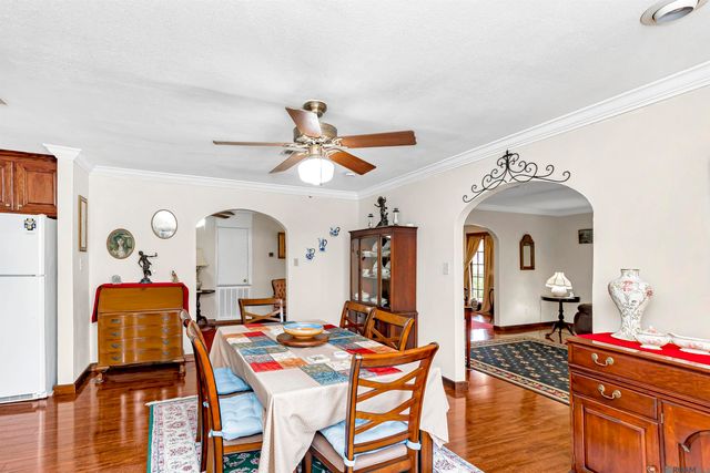 8463 Phillips Rd, St Amant, LA 70774