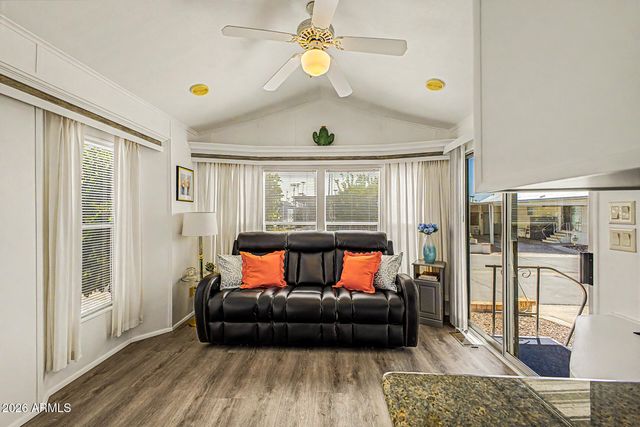 111 S GREENFIELD Road 724, Mesa, AZ 85206