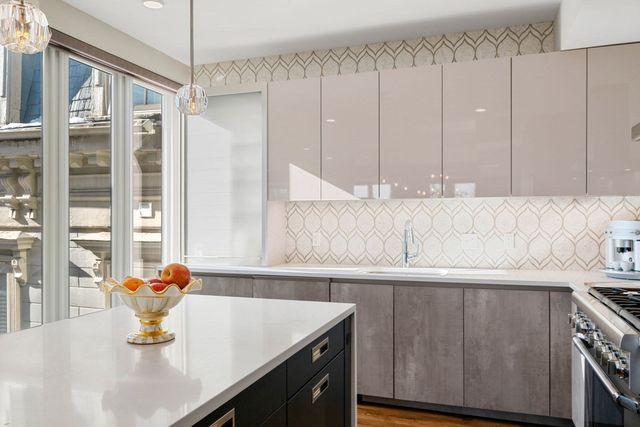 928 E Broadway 9, Boston, MA 02127