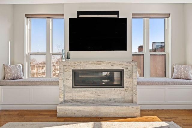 928 E Broadway 9, Boston, MA 02127