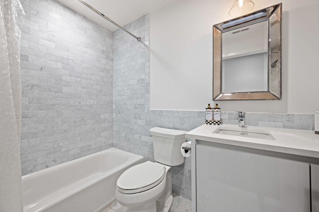 928 E Broadway 9, Boston, MA 02127