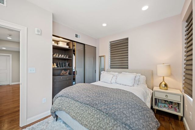 928 E Broadway 9, Boston, MA 02127