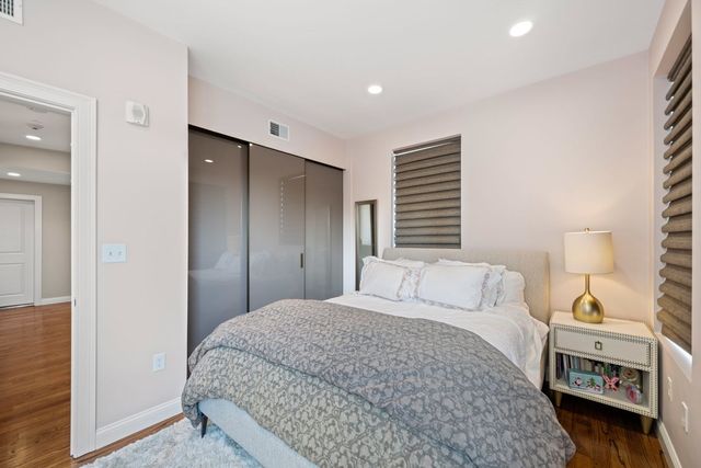 928 E Broadway 9, Boston, MA 02127