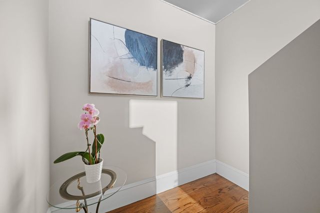 928 E Broadway 9, Boston, MA 02127