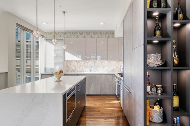 928 E Broadway 9, Boston, MA 02127