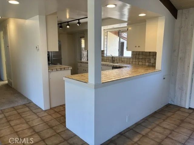 998 Oriole Drive, Laguna Beach, CA 92651