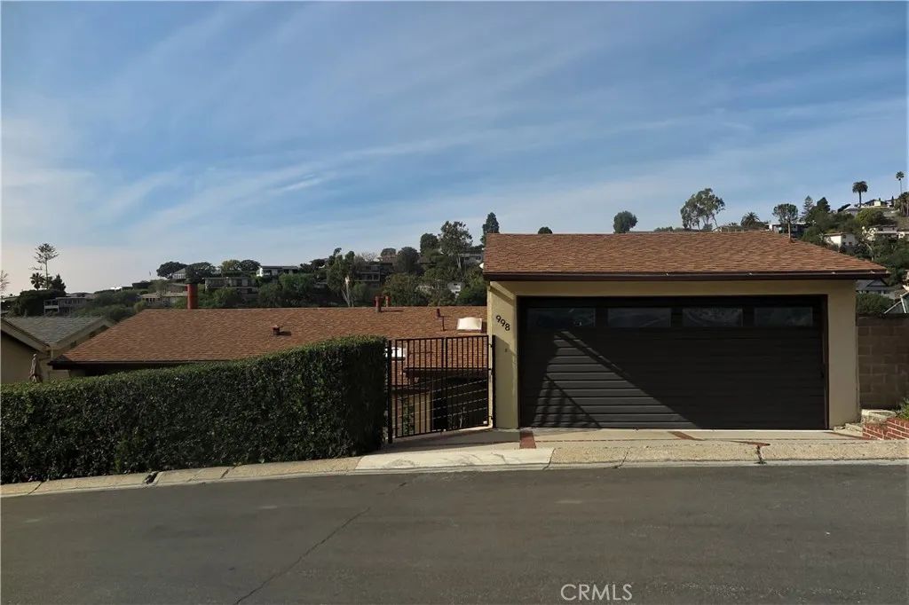 998 Oriole Drive, Laguna Beach, CA 92651