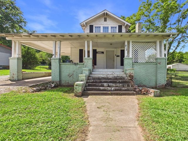 812 Eastanallee Ave, Athens, TN 37303