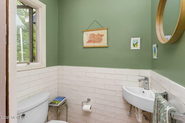 95 Holmes Mill Road, Upper Freehold, NJ 08501