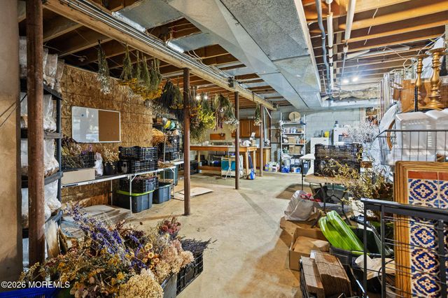 95 Holmes Mill Road, Upper Freehold, NJ 08501