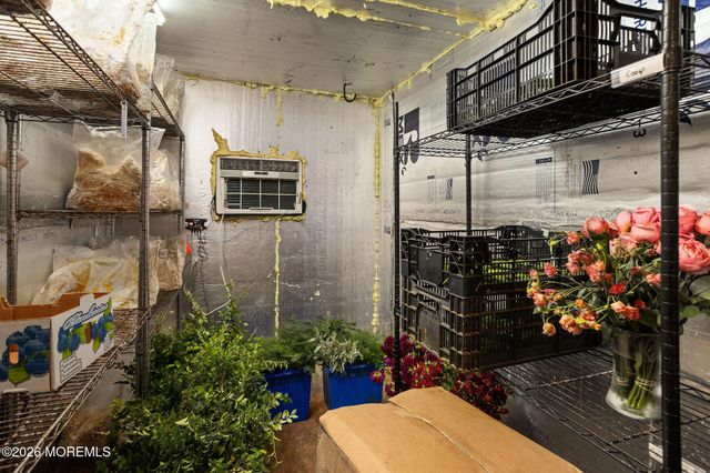 95 Holmes Mill Road, Upper Freehold, NJ 08501