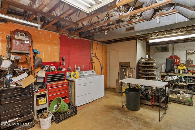 95 Holmes Mill Road, Upper Freehold, NJ 08501