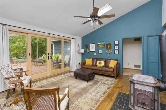 95 Holmes Mill Road, Upper Freehold, NJ 08501