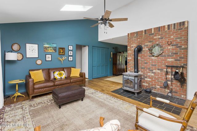 95 Holmes Mill Road, Upper Freehold, NJ 08501