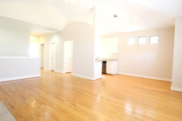 3031 Buttercup Street, Houston, TX 77063