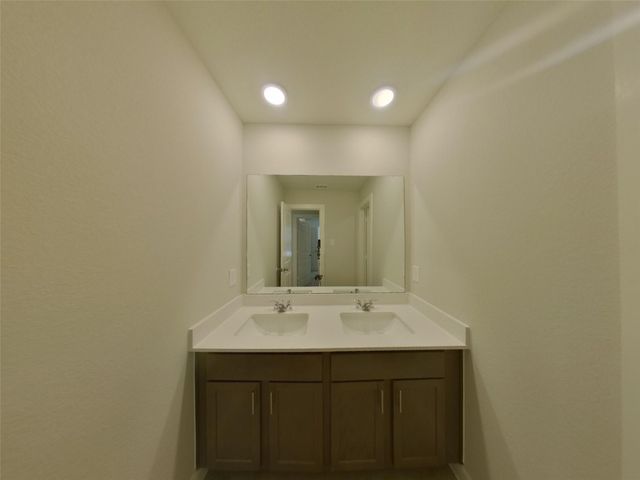 9835 Willow Creek Commerce Drive 213, Tomball, TX 77375