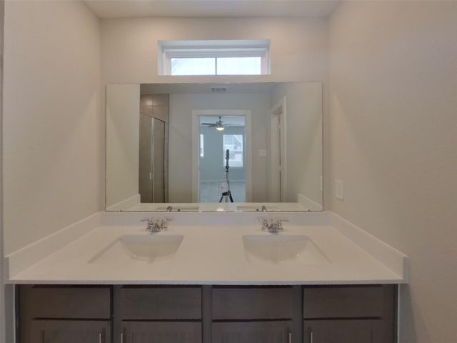 9835 Willow Creek Commerce Drive 213, Tomball, TX 77375