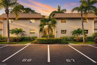 1549 Sandpiper ST 68, Naples, FL 34102