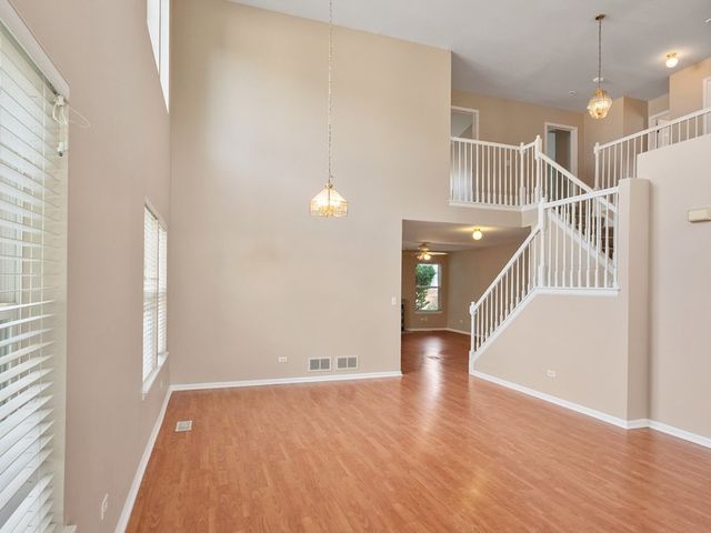 2607 Flagstone Circle, Naperville, IL 60564