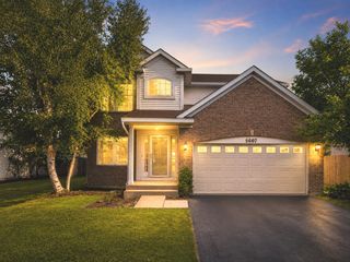 2607 Flagstone Circle, Naperville, IL 60564