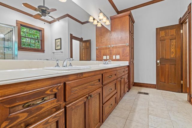 422 Yellow Creek Trail, Crockett, TX 75835
