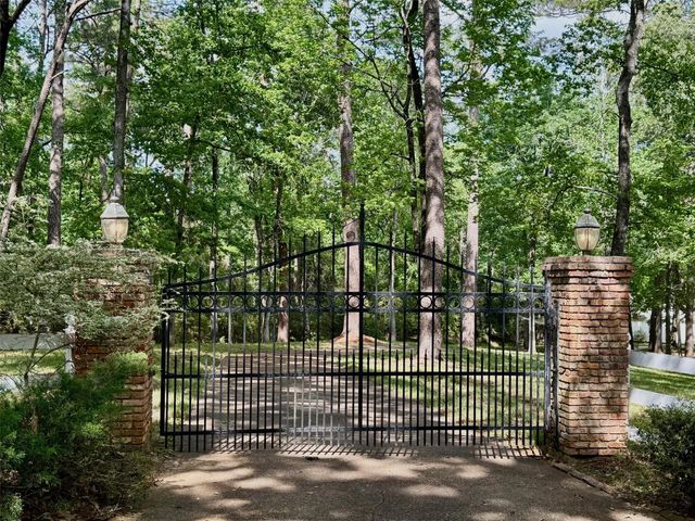 422 Yellow Creek Trail, Crockett, TX 75835