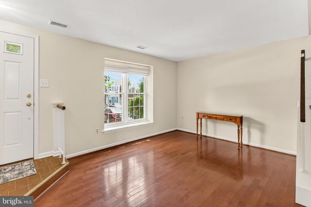 7462 TOWCHESTER CT, Alexandria, VA 22315