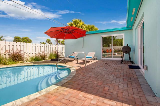 3131 Avenue H E, Riviera Beach, FL 33404