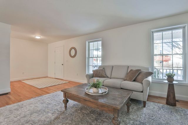 11 Tavernier Way, Manchester, NH 03109