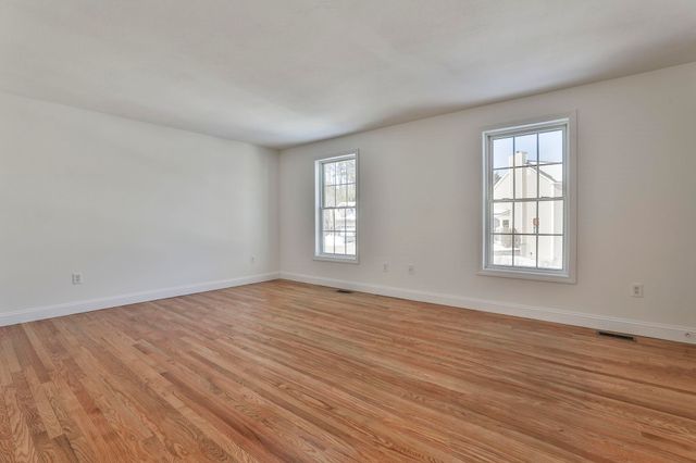 11 Tavernier Way, Manchester, NH 03109