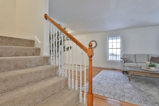 11 Tavernier Way, Manchester, NH 03109