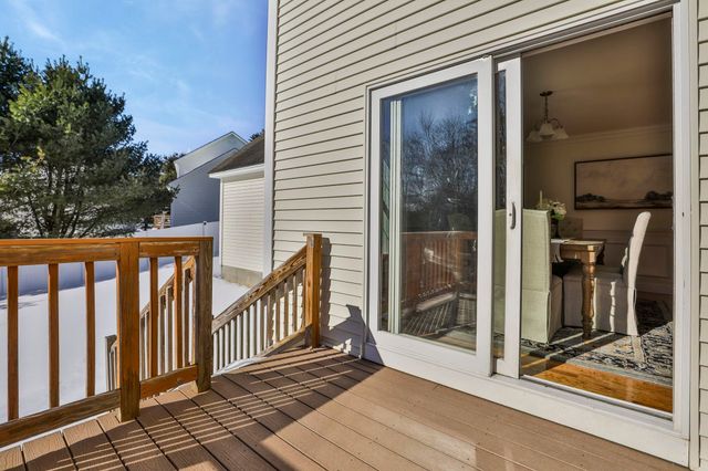 11 Tavernier Way, Manchester, NH 03109