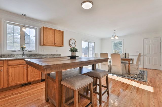 11 Tavernier Way, Manchester, NH 03109