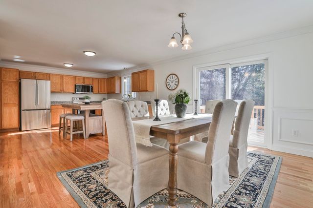 11 Tavernier Way, Manchester, NH 03109