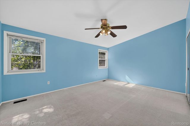 1641 Brentwood Drive, Troy, MI 48098