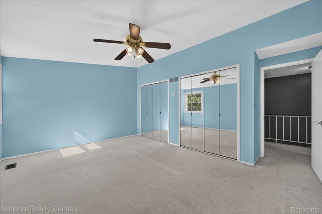 1641 Brentwood Drive, Troy, MI 48098