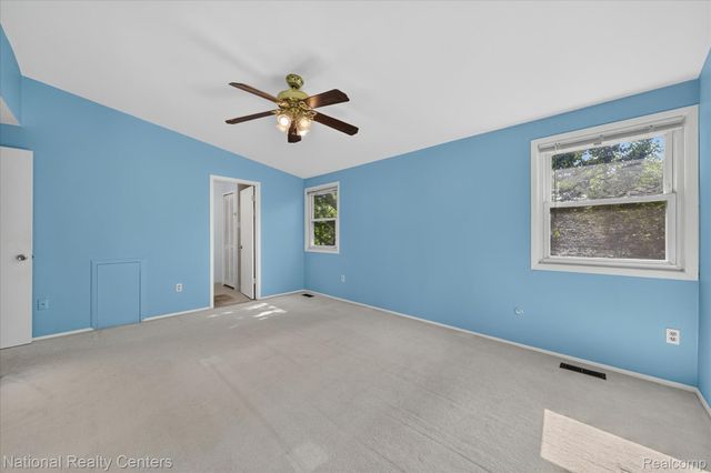 1641 Brentwood Drive, Troy, MI 48098