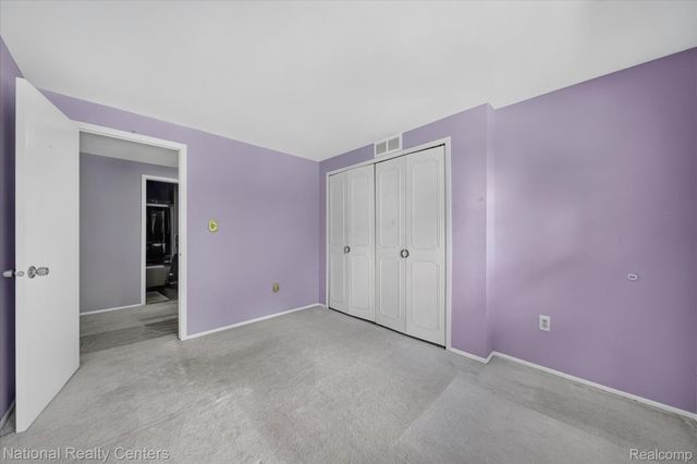 1641 Brentwood Drive, Troy, MI 48098