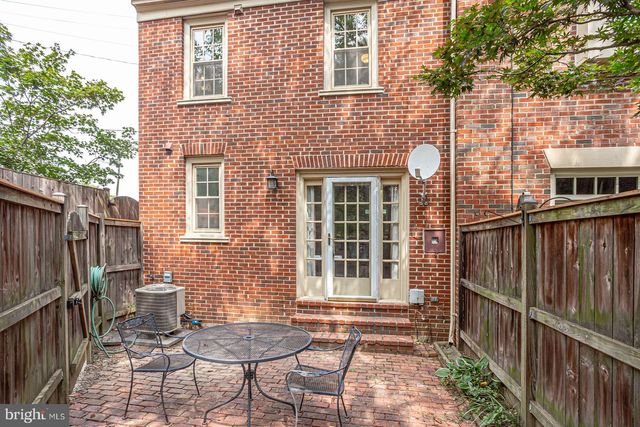 808 BASHFORD LN, Alexandria, VA 22314