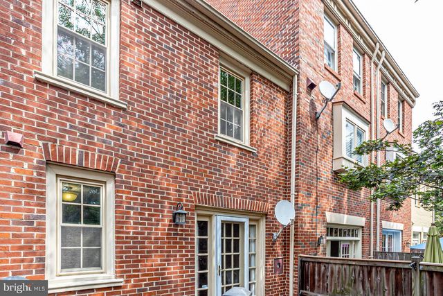 808 BASHFORD LN, Alexandria, VA 22314