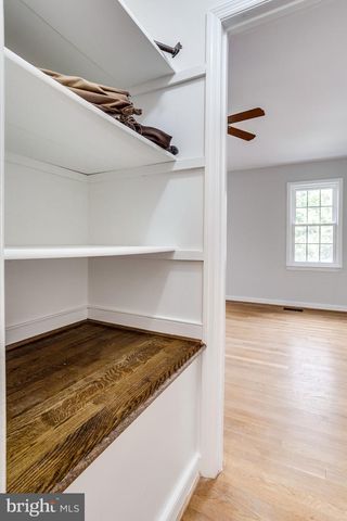 808 BASHFORD LN, Alexandria, VA 22314