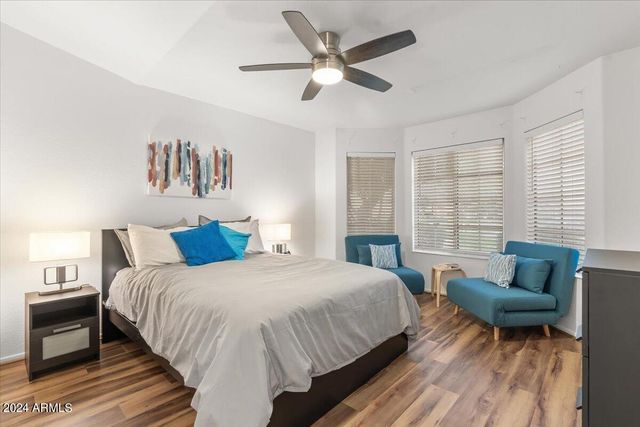 8818 W PIUTE Avenue, Peoria, AZ 85382