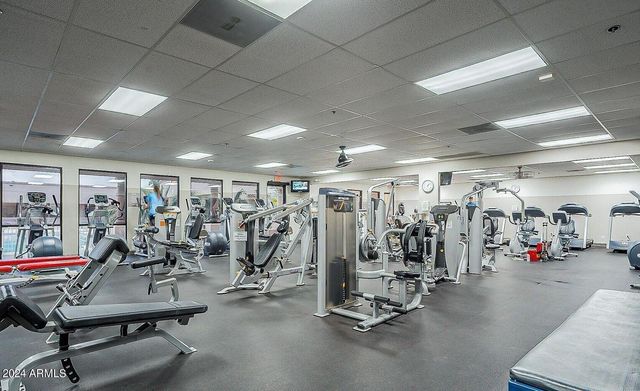 8818 W PIUTE Avenue, Peoria, AZ 85382