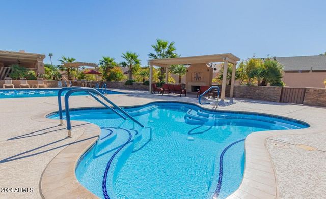 8818 W PIUTE Avenue, Peoria, AZ 85382