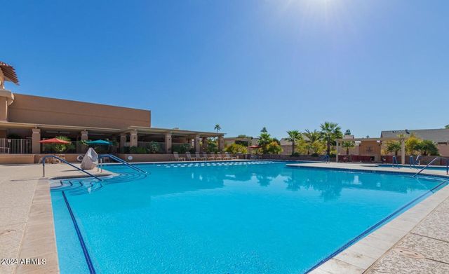 8818 W PIUTE Avenue, Peoria, AZ 85382