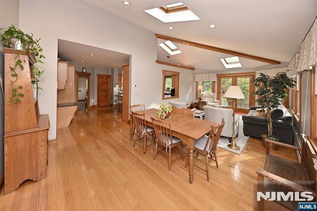 148 2nd Avenue, Westwood, NJ 07675