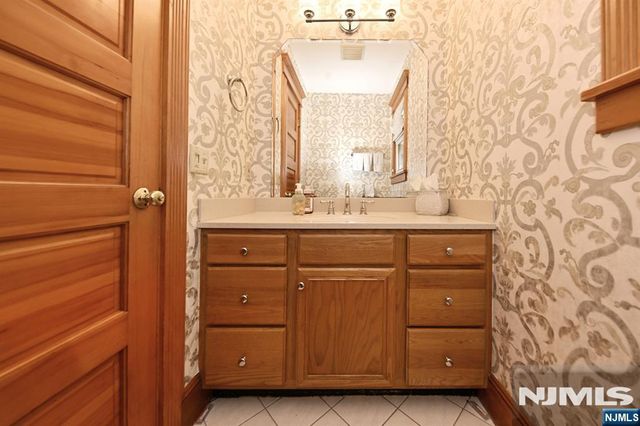 148 2nd Avenue, Westwood, NJ 07675