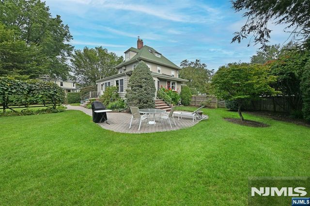 148 2nd Avenue, Westwood, NJ 07675