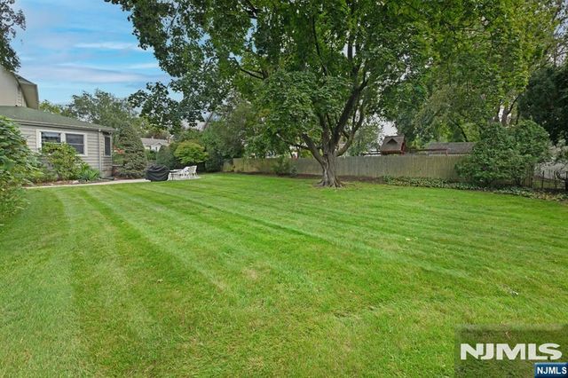 148 2nd Avenue, Westwood, NJ 07675