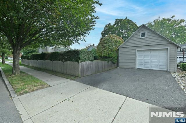 148 2nd Avenue, Westwood, NJ 07675